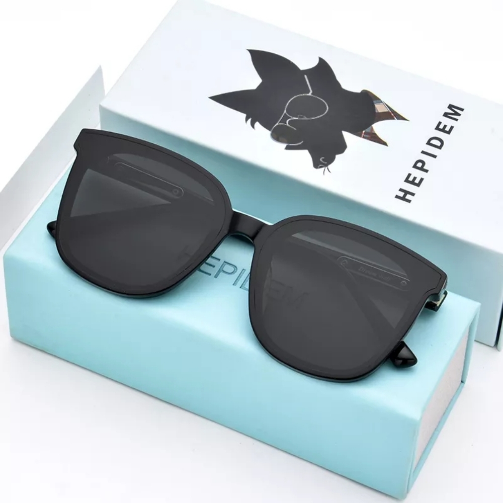 Oversized Black Sunglasses